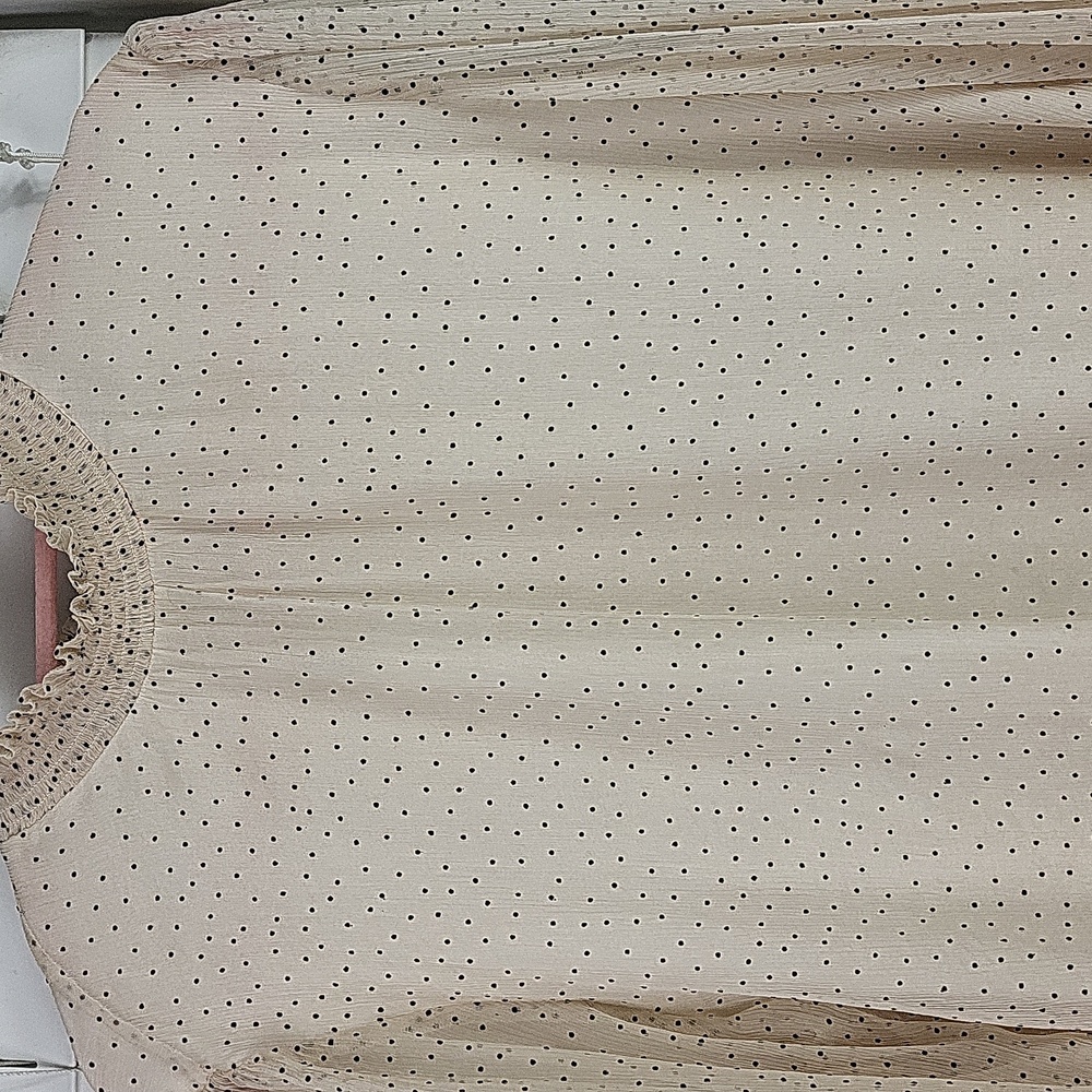 Sundance ‘Gentle Days’ 100% Silk Chiffon Ivory and Black Polka Dot Blouse. XL - Picture 3 of 11